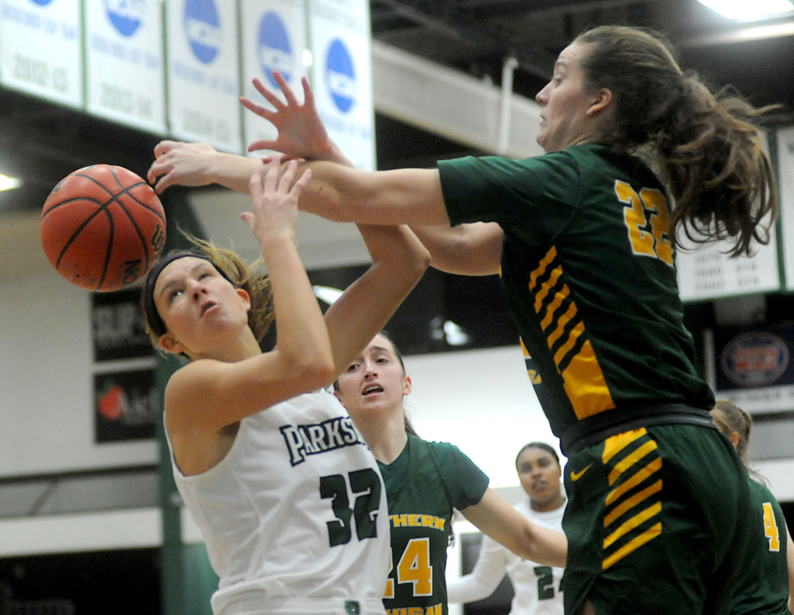 UWP Women 5
